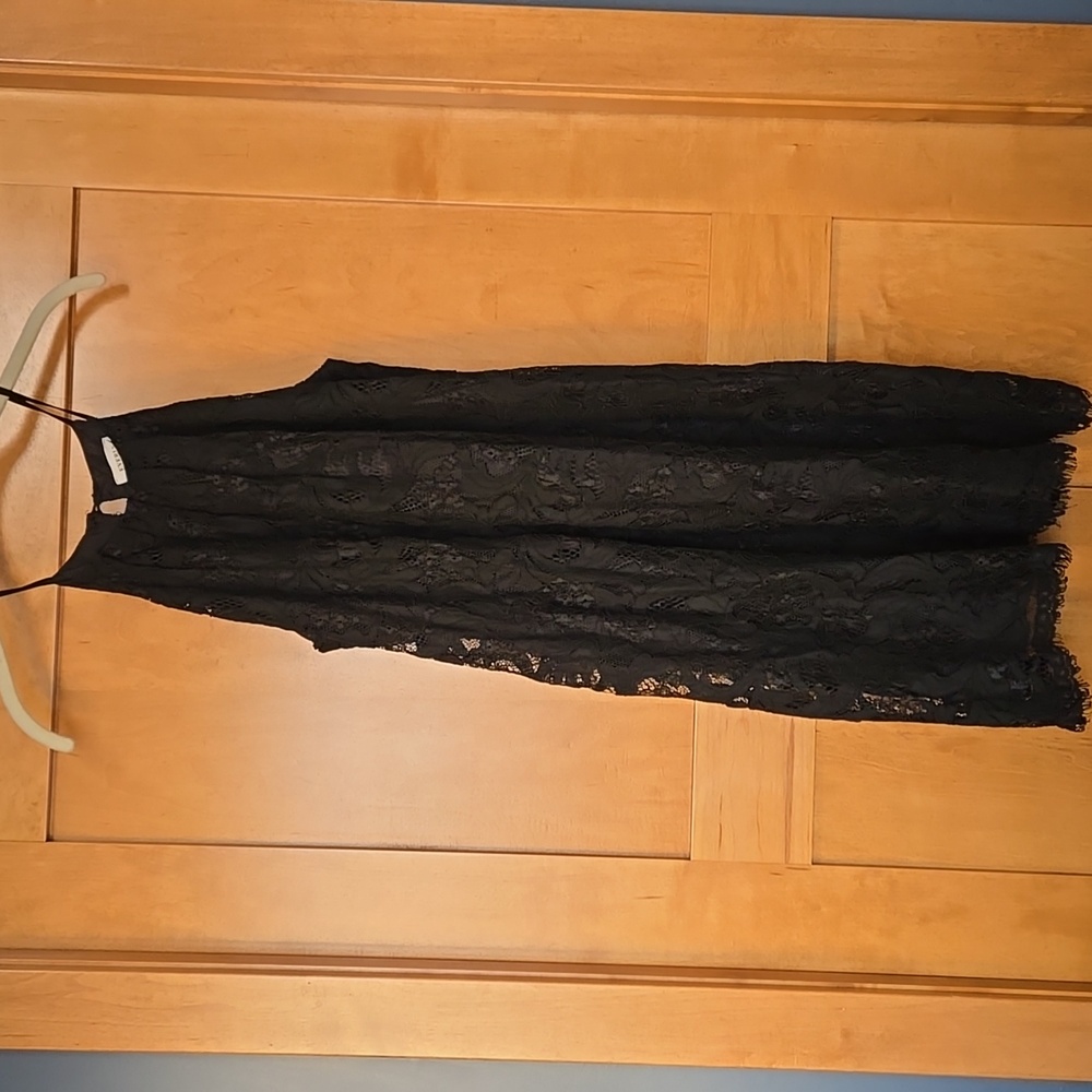 Everly Black Lace Dress
